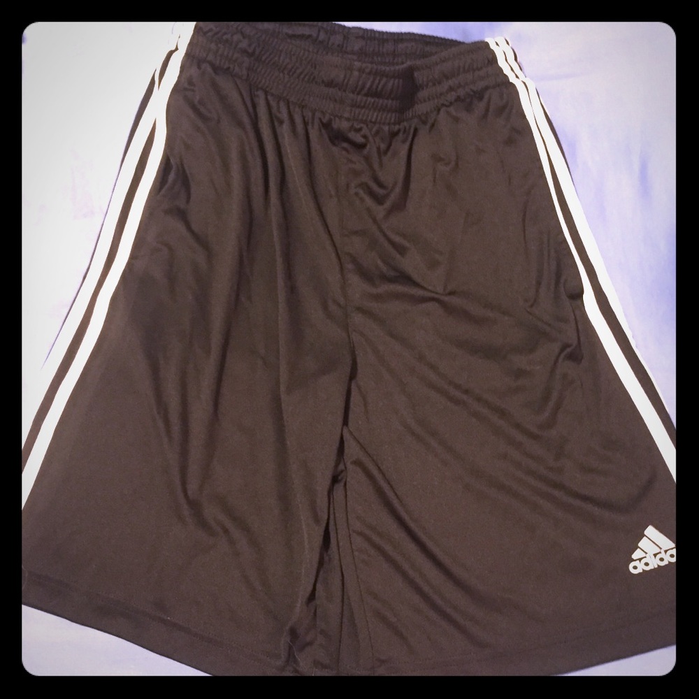 Like New‼️ Adidas Climate athletic shorts
